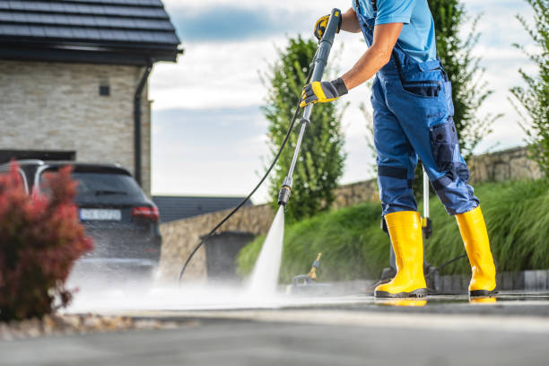 Best Restaurant Pressure Washing  in Roosevelt Park, MI
